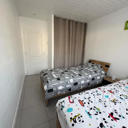 Charmante à 10 Min Des Plages Villa